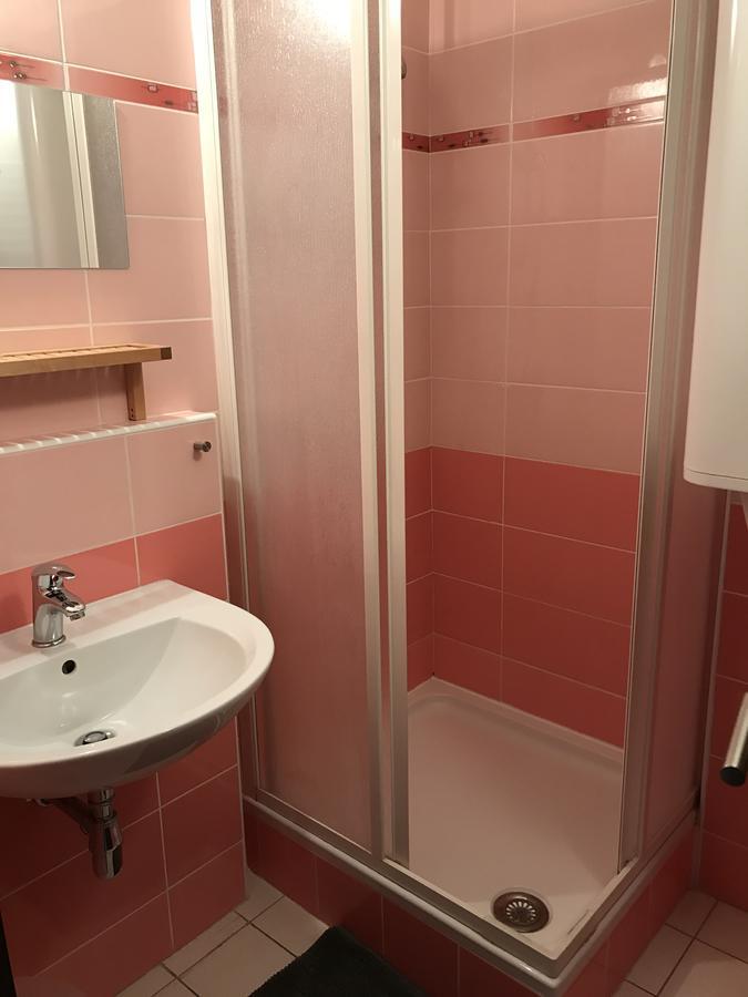 Aparthotel Kamzik Доновали Екстериор снимка